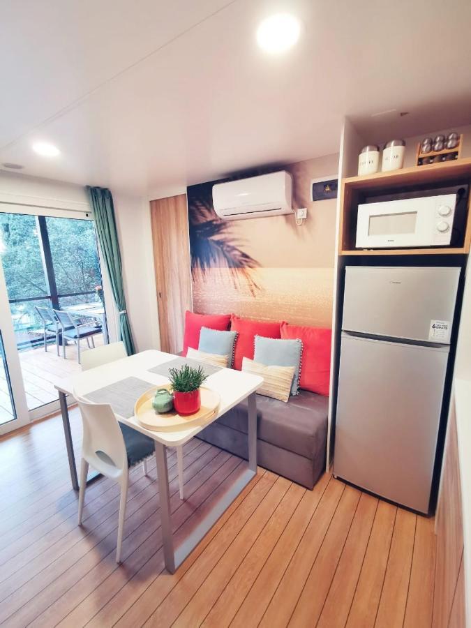 Mobile Home More Porton Nature Hideouts روفينج المظهر الخارجي الصورة