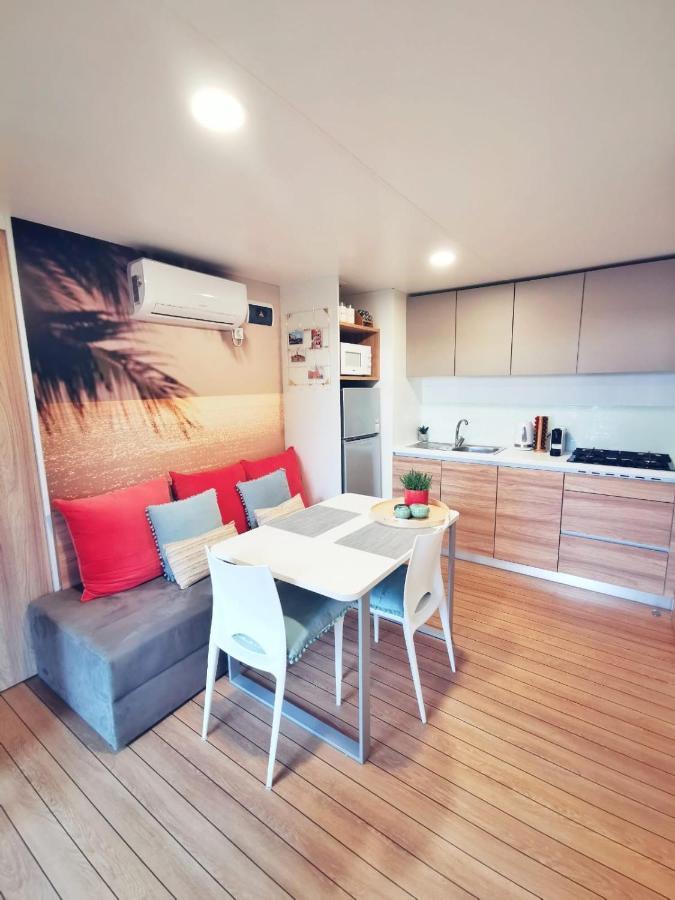 Mobile Home More Porton Nature Hideouts روفينج المظهر الخارجي الصورة
